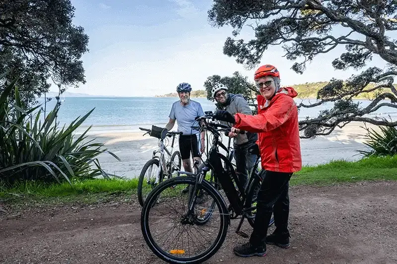Robin-Treadwell-with-friends-on-bikes