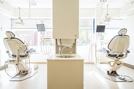 empty-dental-chairs